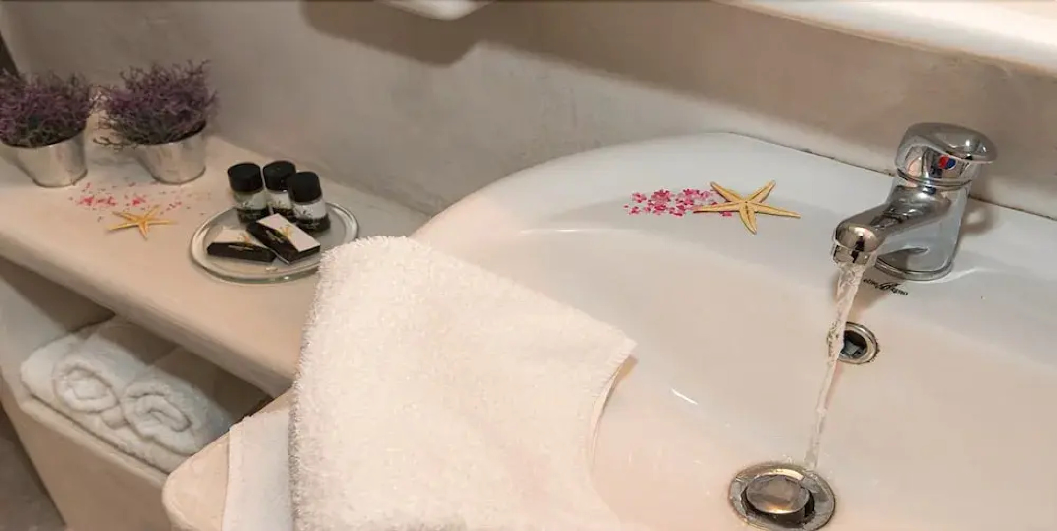 Villa Mina Apartments