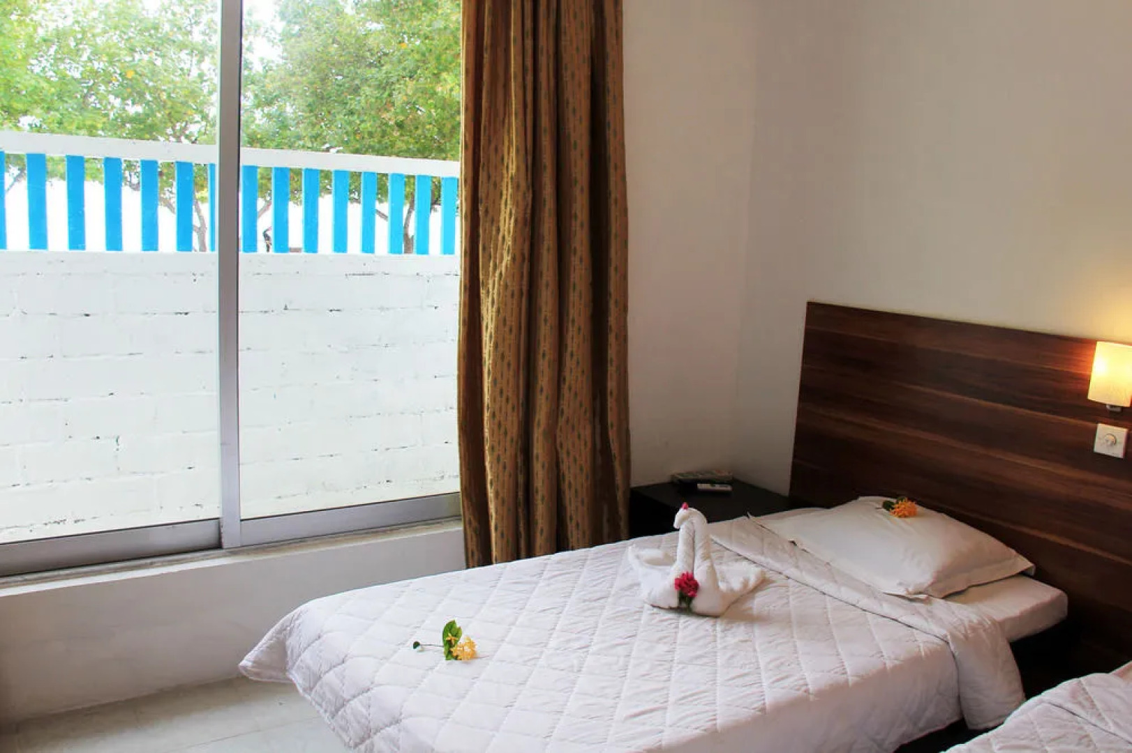 Rip Tide Vacation Inn