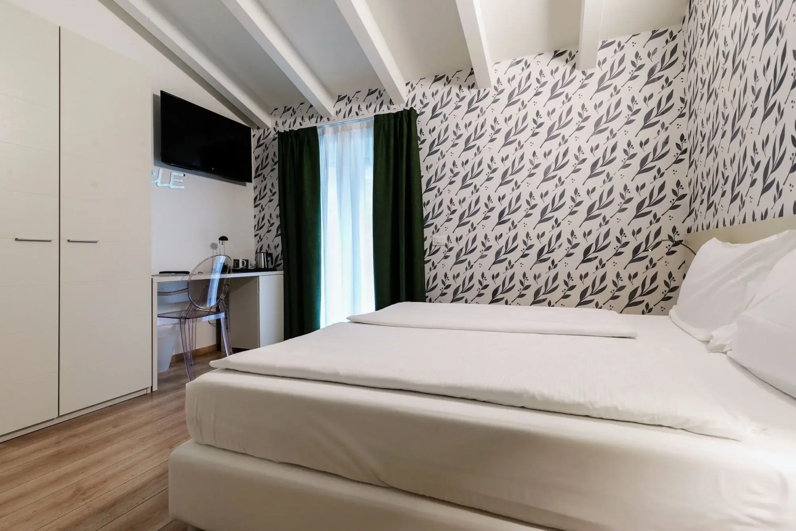 Hi Hotels Torbole Pool & Spa