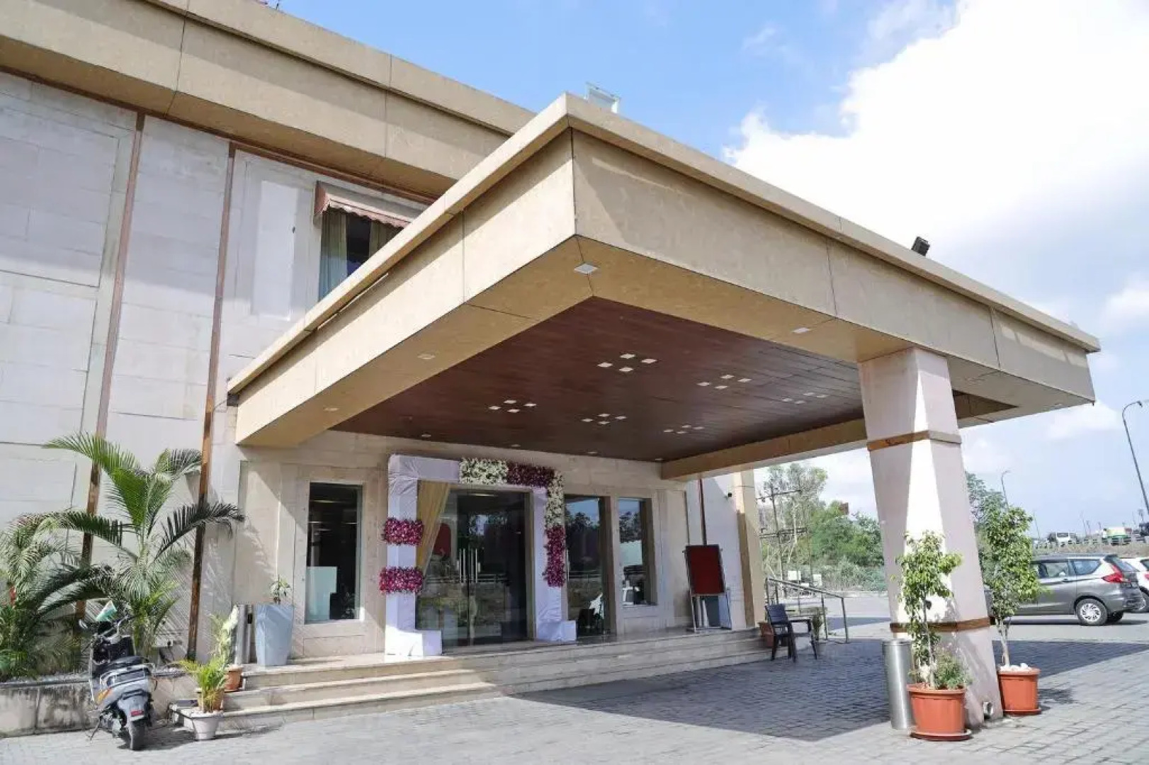 Rang Lords Inn Bharuch