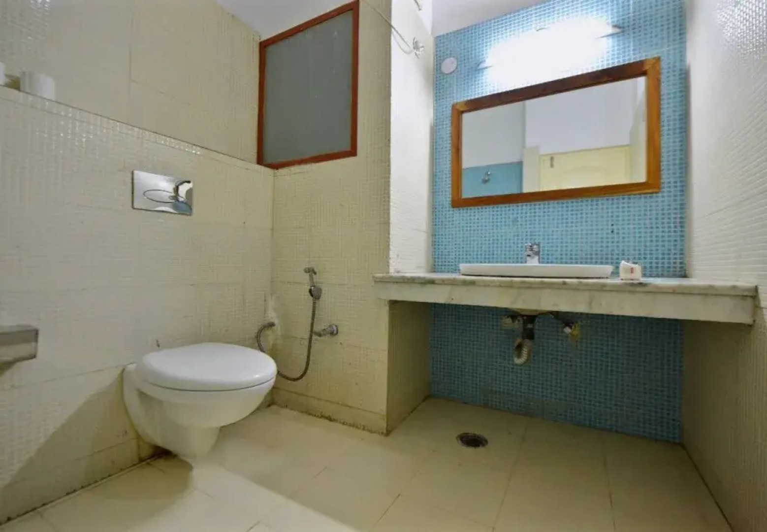 Hotel Rockstar by OYO Rooms