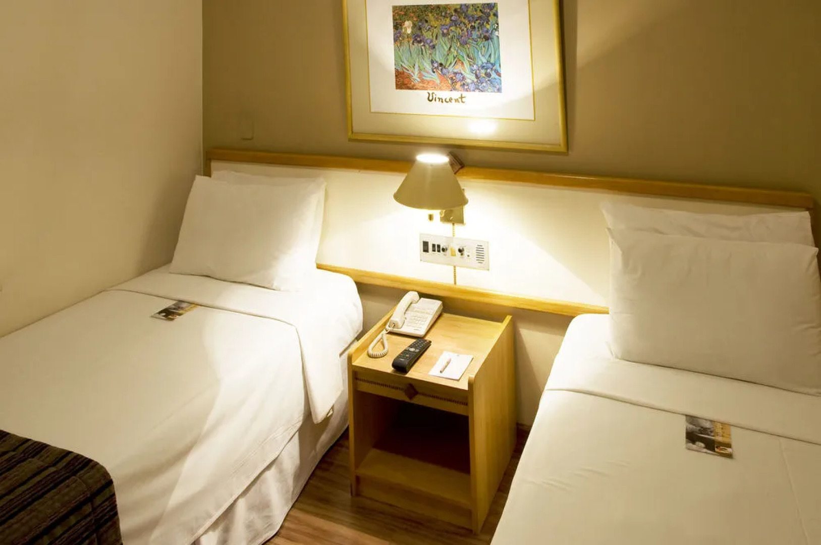 Bristol Golden Plaza Hotel