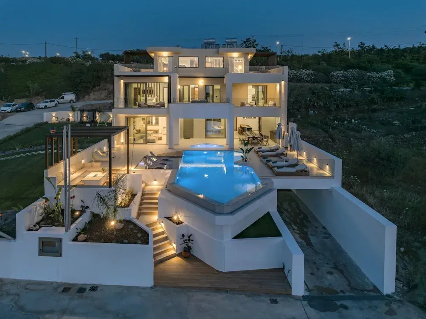 Luxurious Villa Selestine - With Private Pool