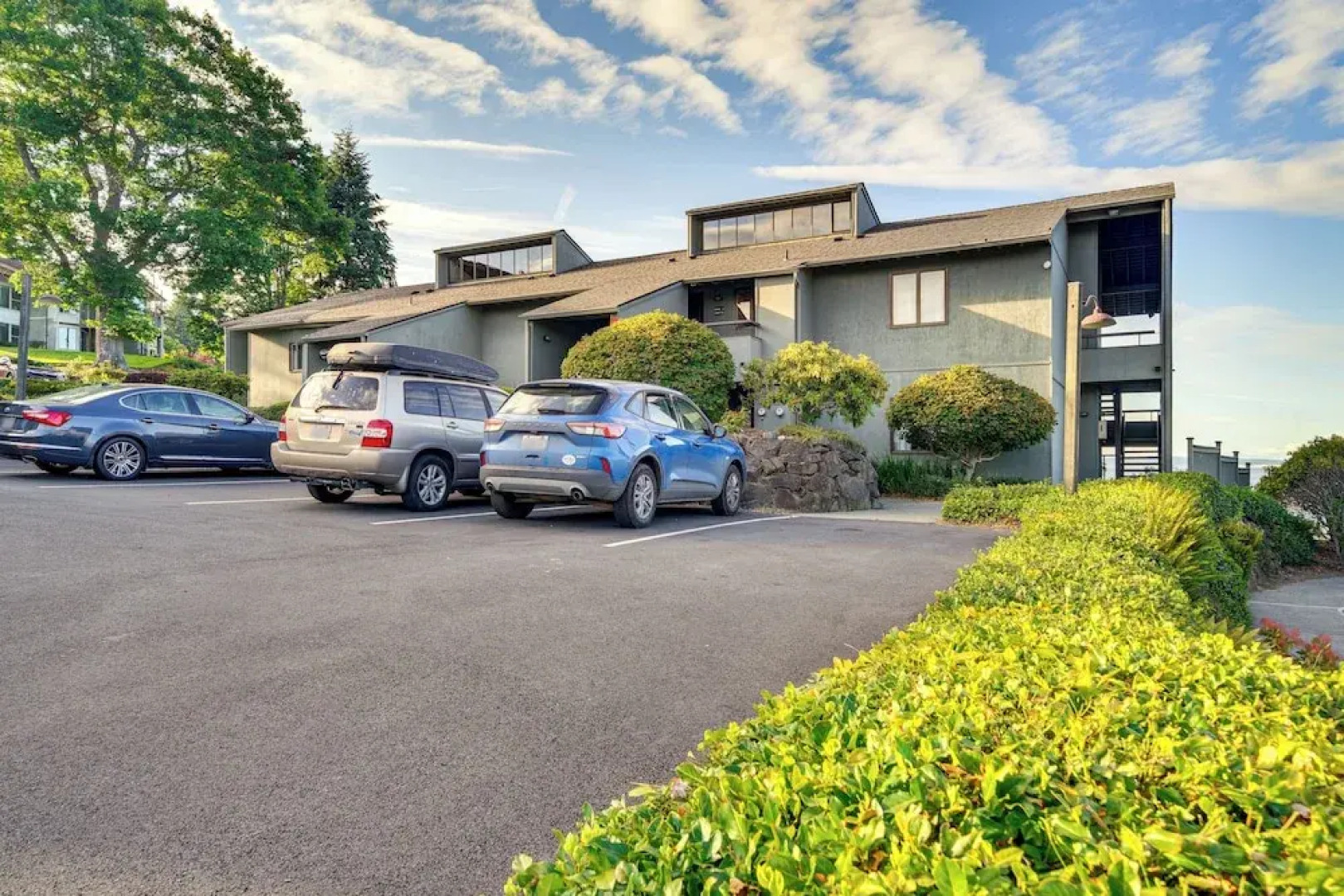 Water Views & Marina Access: Port Ludlow Getaway