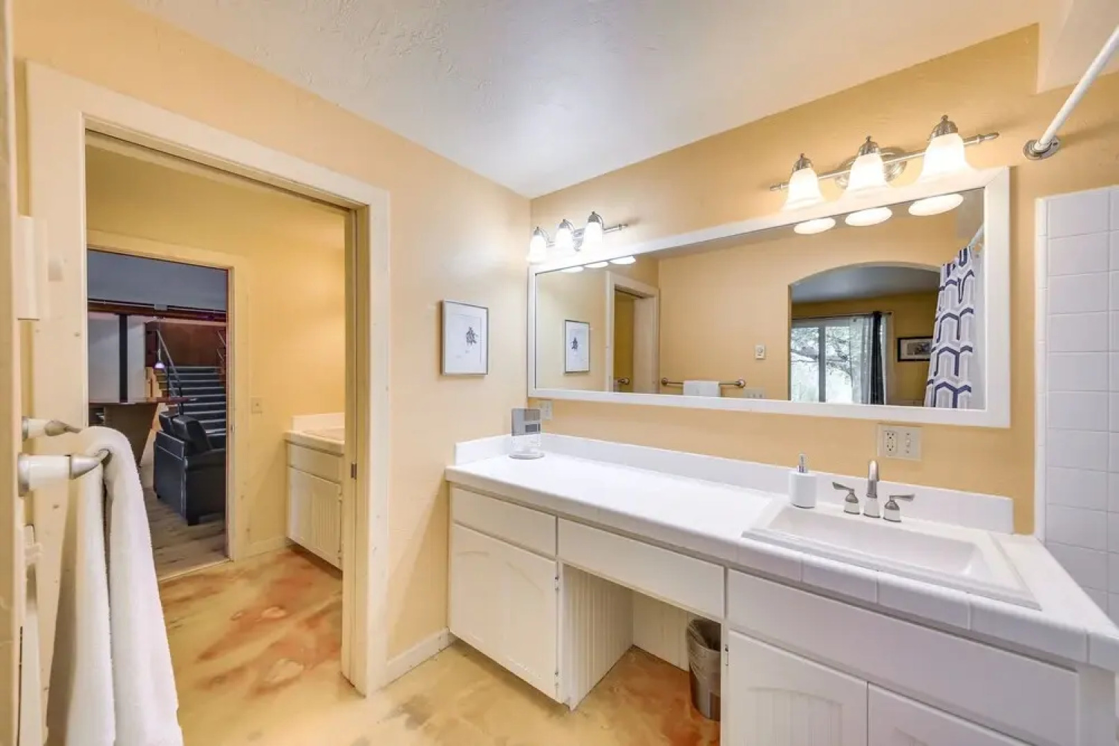 12 Mi to Schweitzer: Spacious Home w/ Deck!