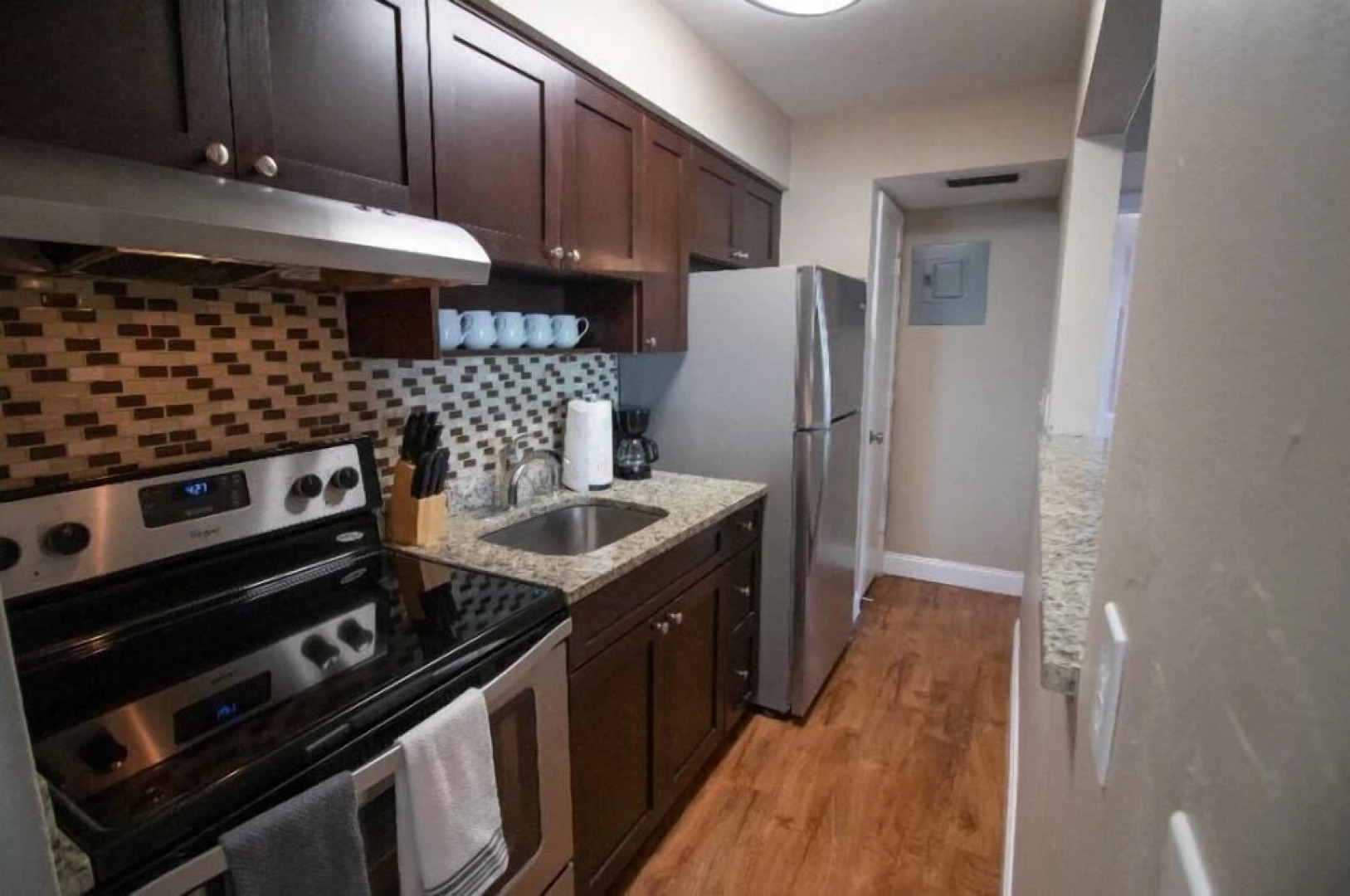 Brief Homes - The Victor 1 Bedroom Apartment #5