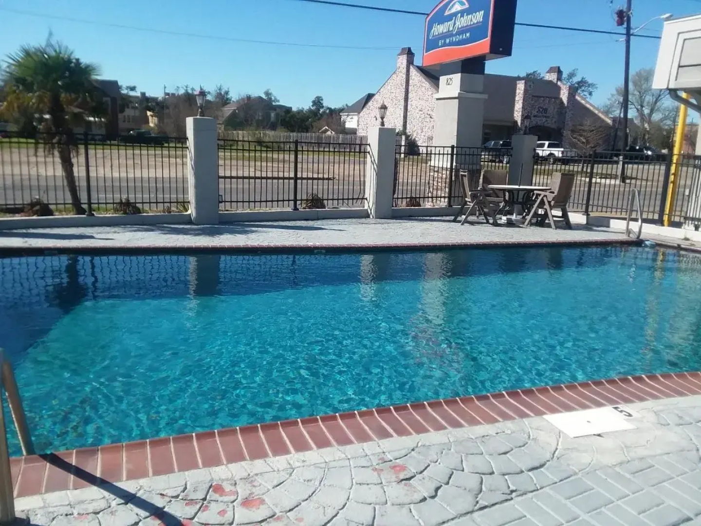 Howard Johnson Express Inn - Lake Charles