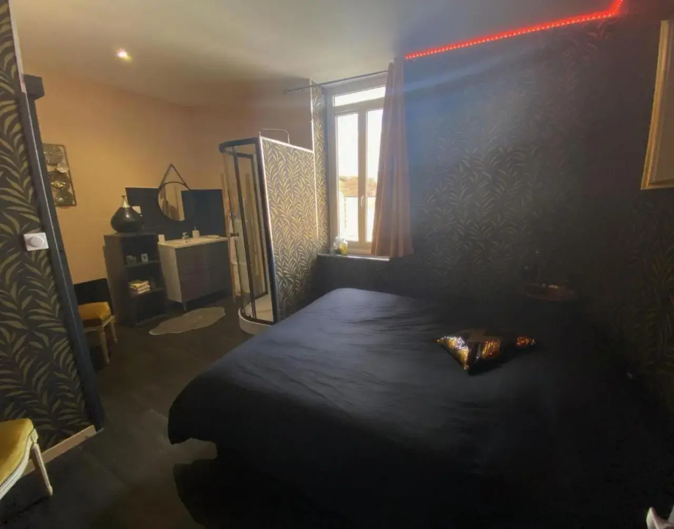 Chambres D’Hote Au Chapeau Claque Cabaret