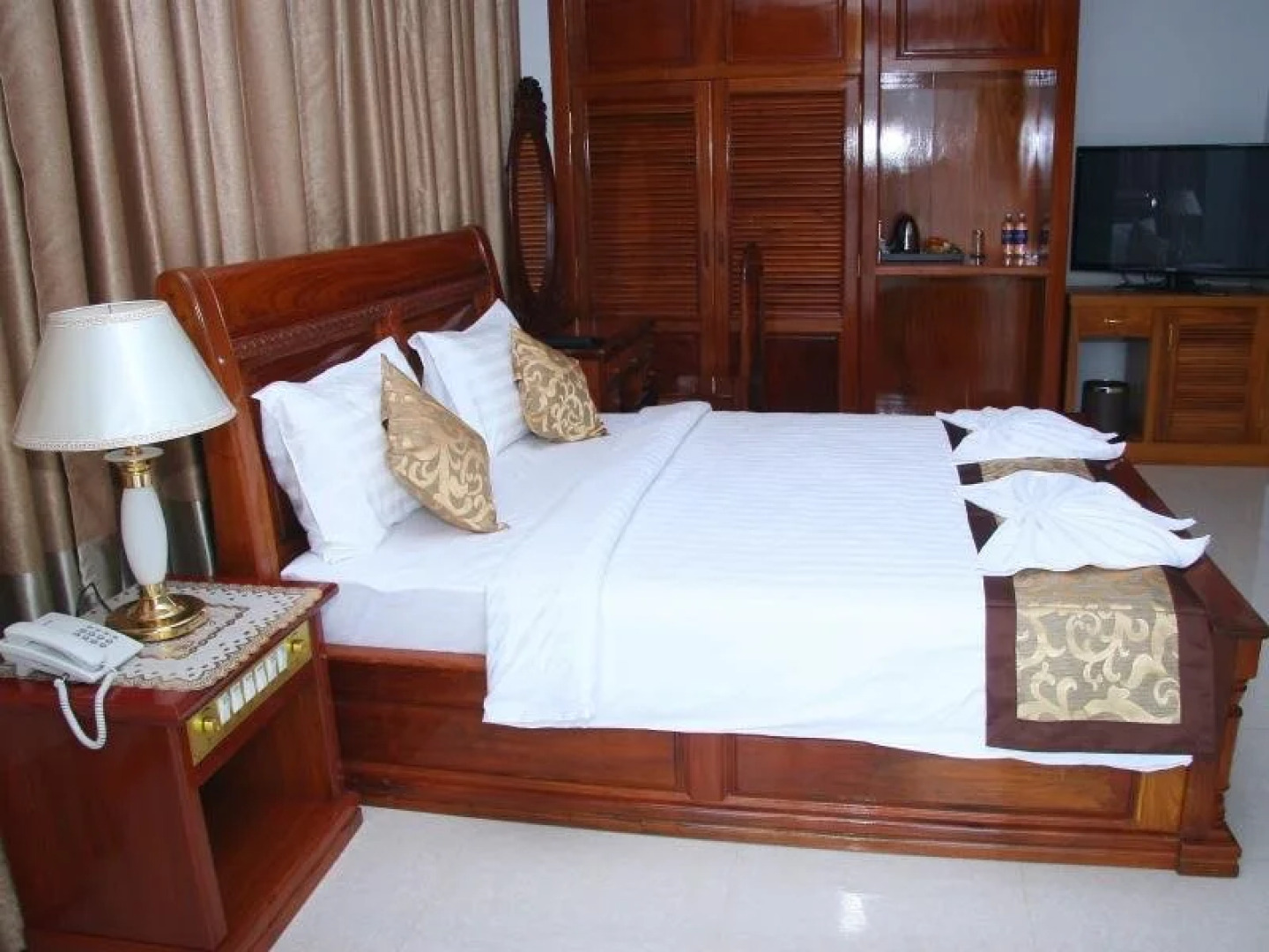 Mekong Dolphin Hotel