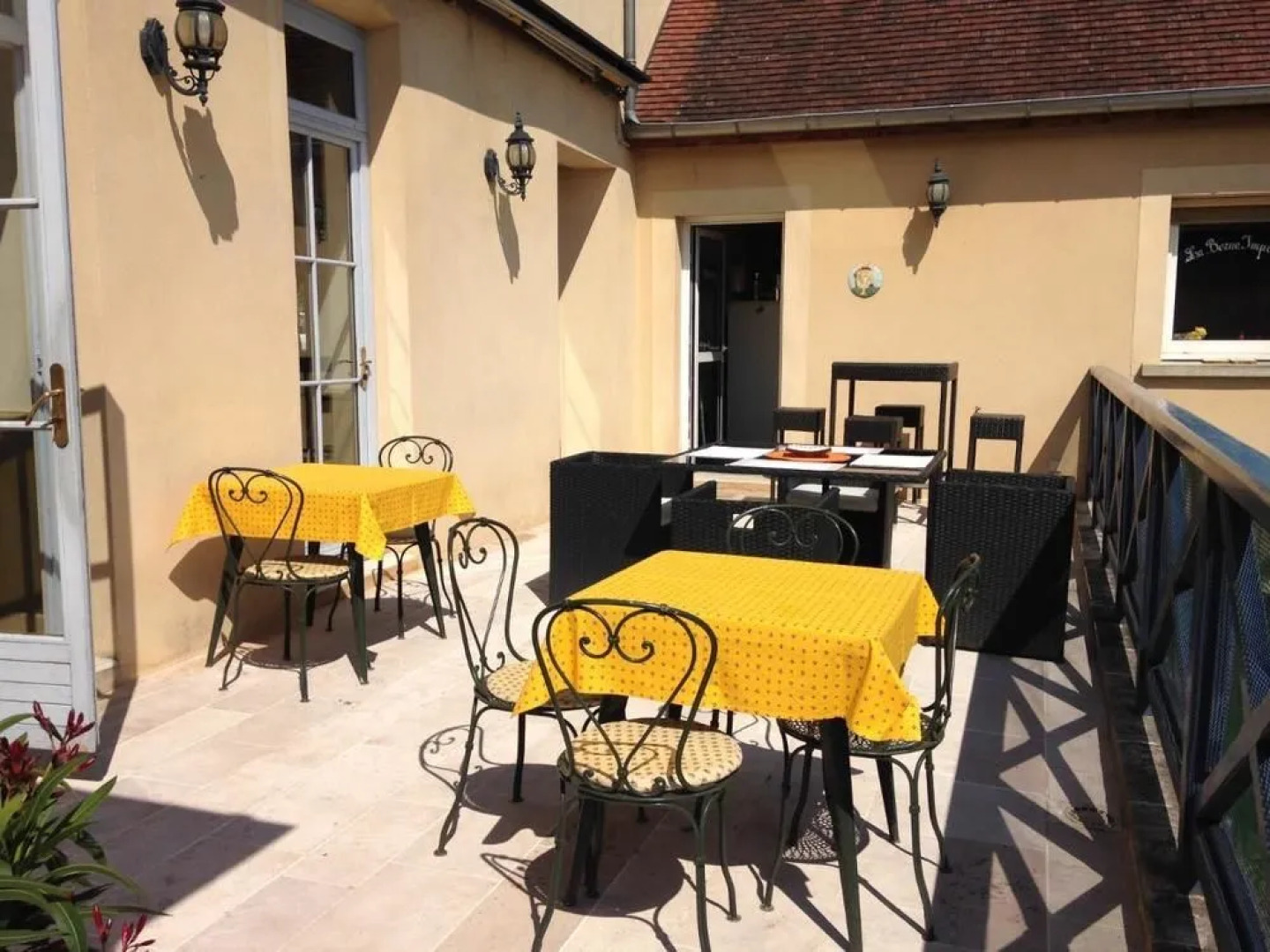 Hôtel Restaurant La Borne Impériale