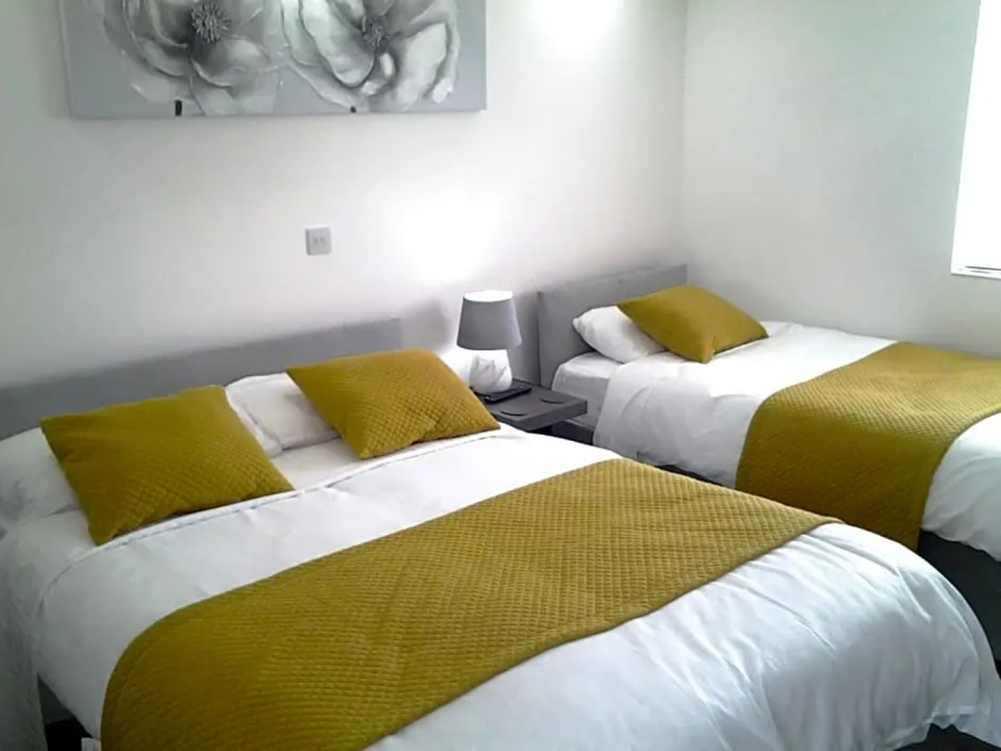 Lady Charlotte Guest rooms triple rooms