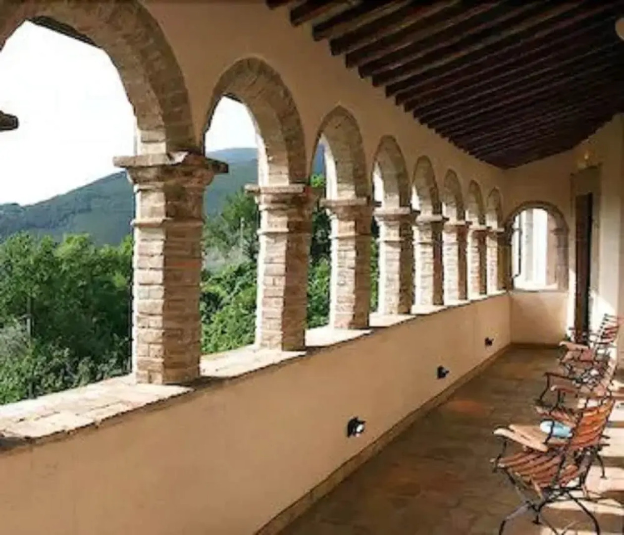 Le Logge di Silvignano Historic House