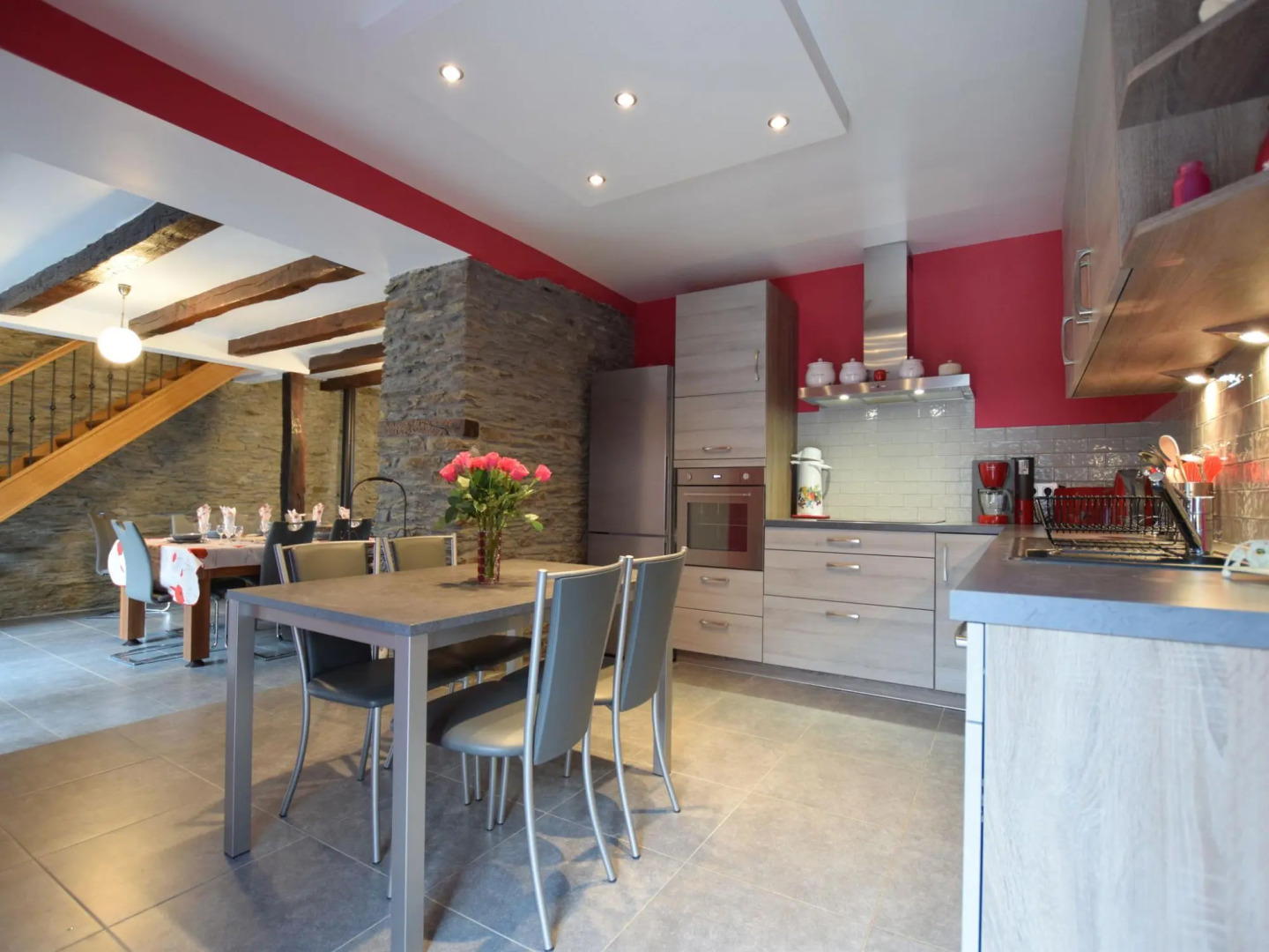 Pretty Cottage with 2 Bathrooms near Neufchateau