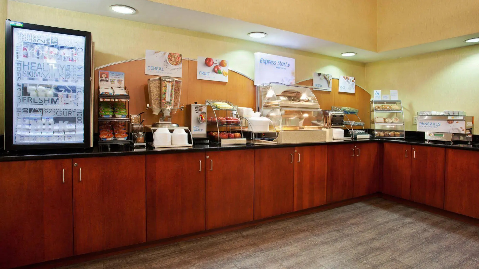 Holiday Inn Express & Suites Allentown West by IHG