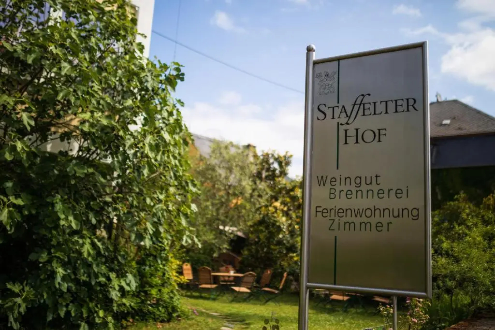 Weingut Staffelter Hof