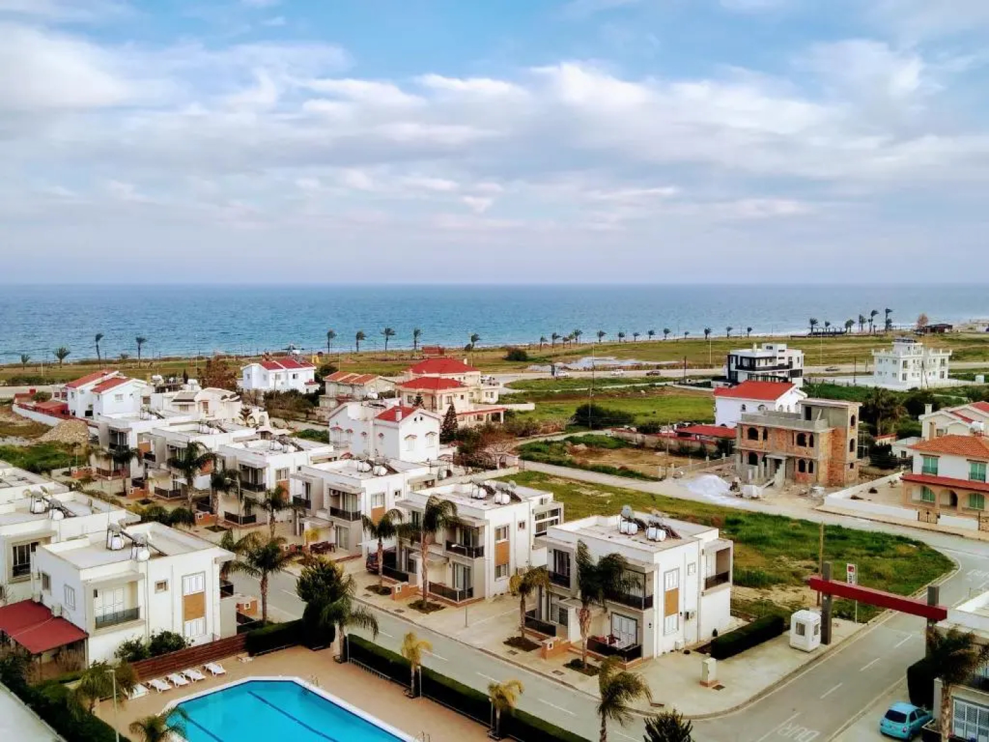 Royal Life Residence Poseidon Studio