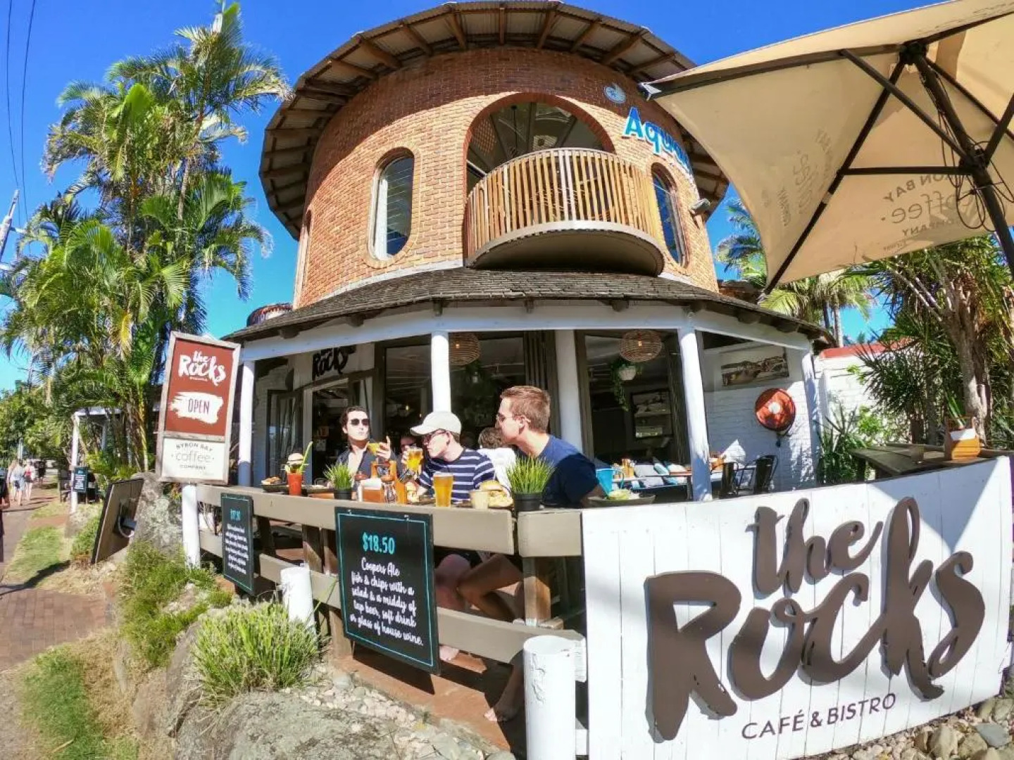 Aquarius Backpackers Resort