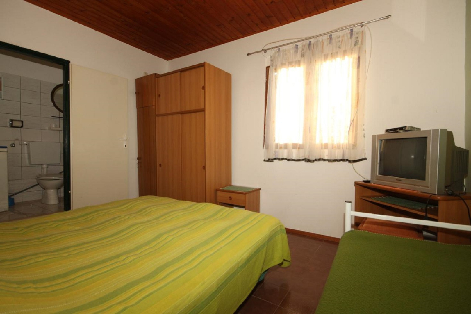 Apartment Kira - 20 M from the beach : A1 Seget Vranjica, Riviera Trogir