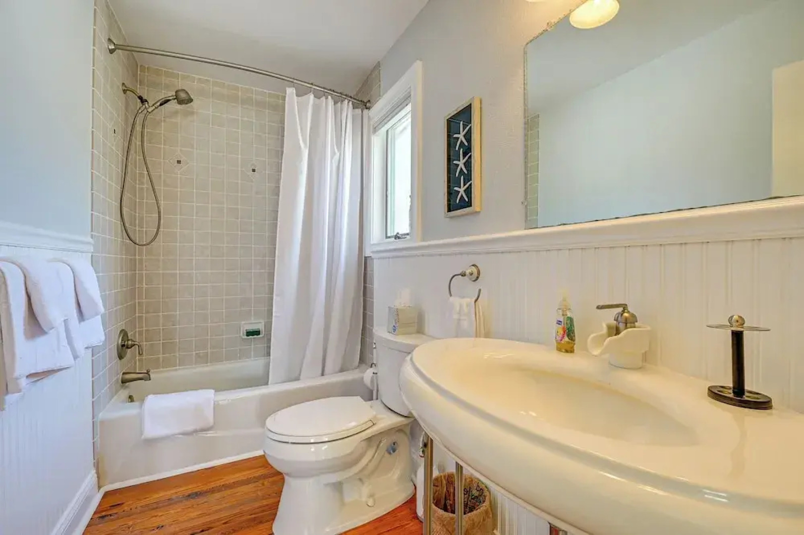 Florida Retreat w/ Hot Tub: Walk to the Gulf!