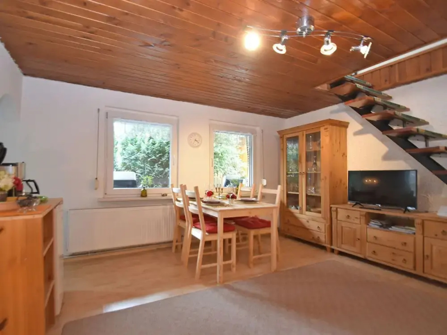 Modern Holiday Home in GÃ¼ntersberge With Fish Pond