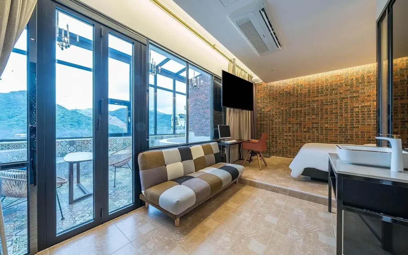 Yangsan Pyeongsan Den Bastar Hotel