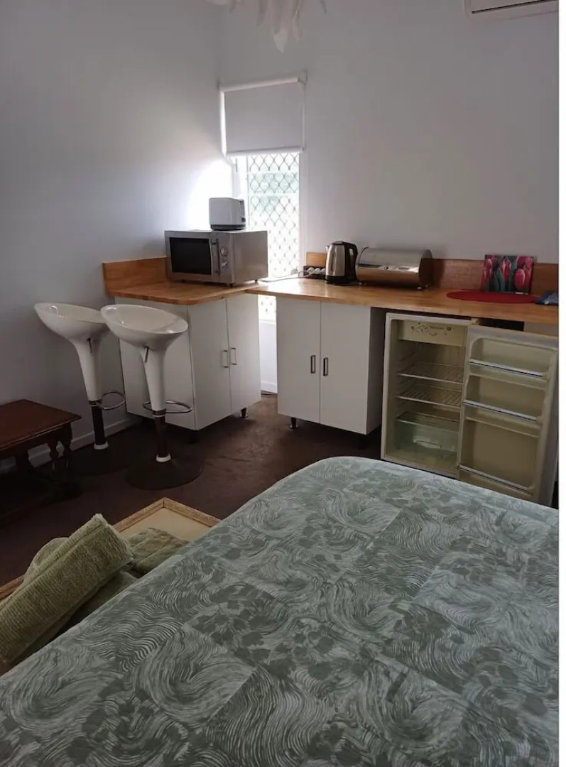 Room-cozy Room With Separate Entrance an