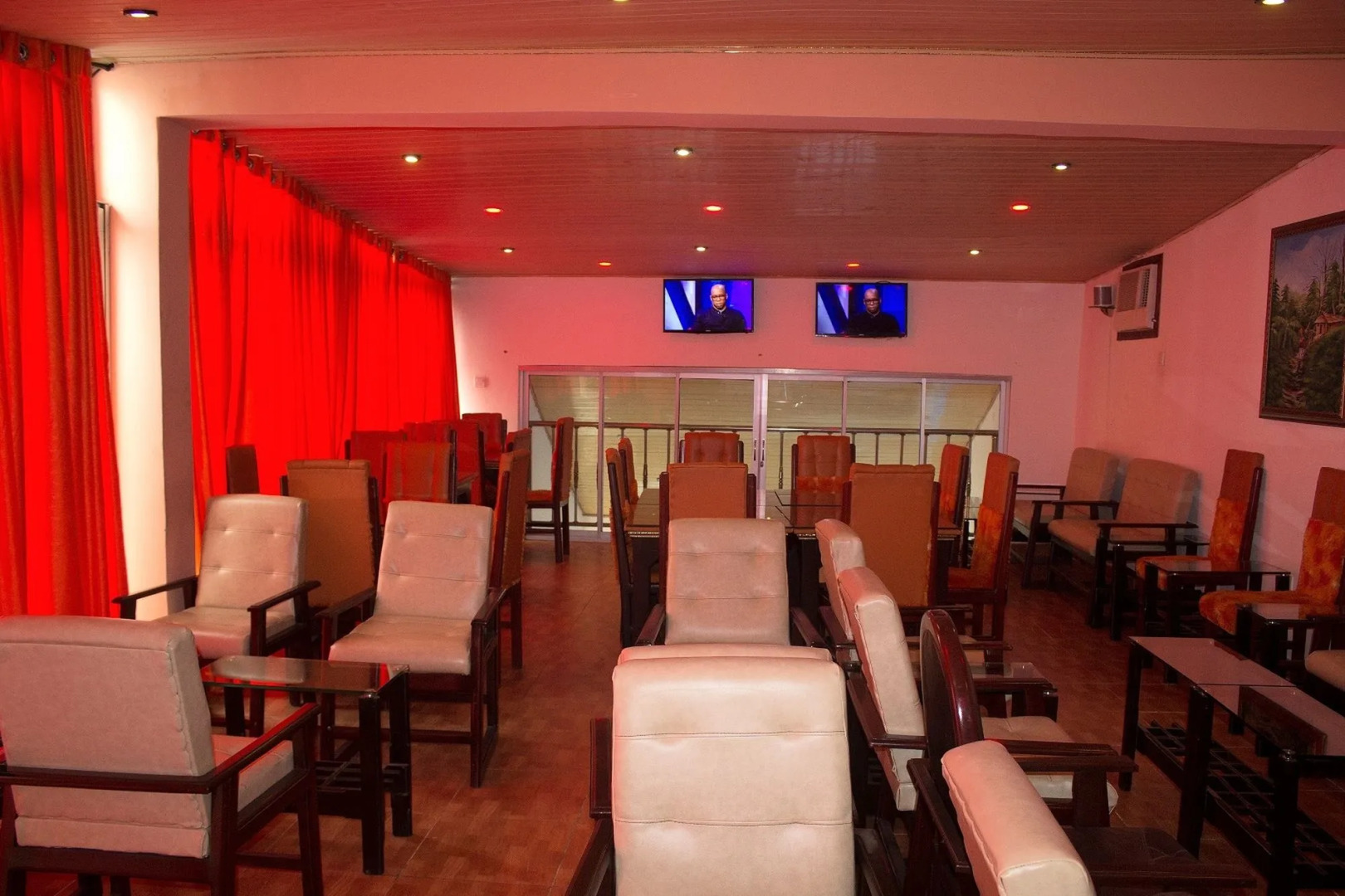 Springpark Yaad Hotel