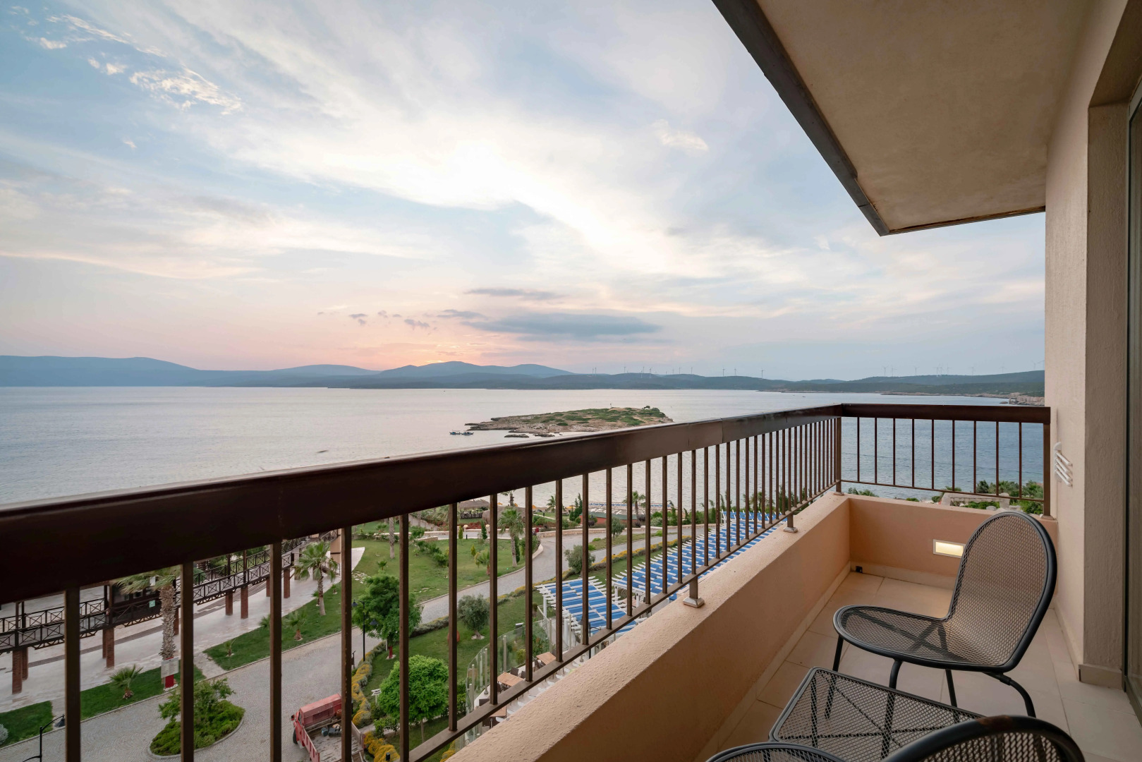 Royal Teos Thermal Resort Clinic & Spa - Halal Hotel