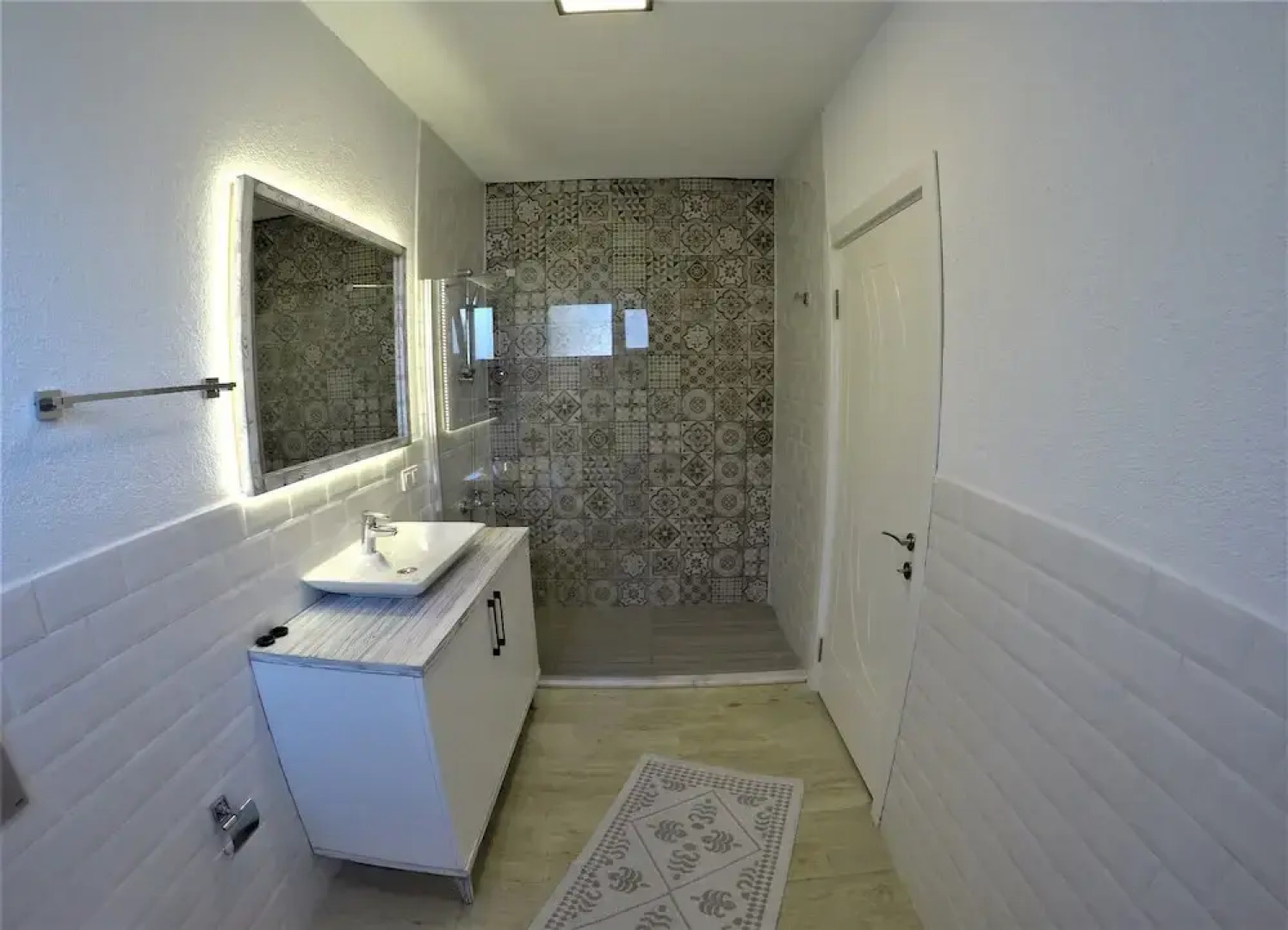 Calypso Lakeview Villas