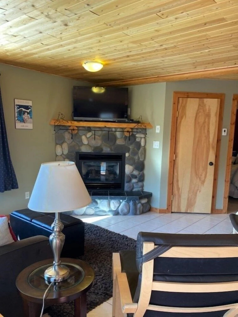 Summit Sunshine Retreat 1 Bedroom Condo by Redawning