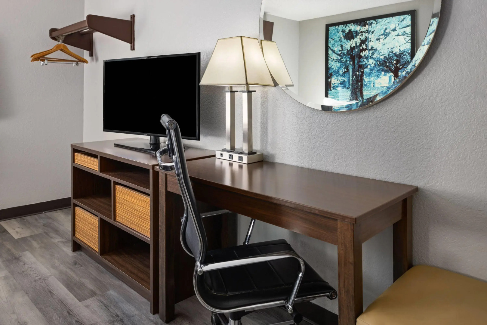 Super 8 by Wyndham Latham/Albany Airport