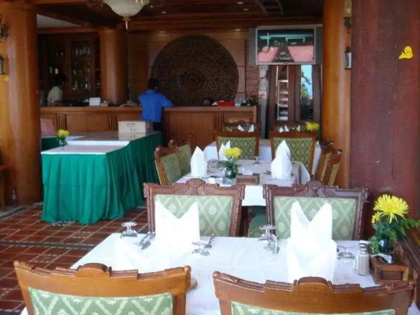 Drop In Club Sunrise Hotel