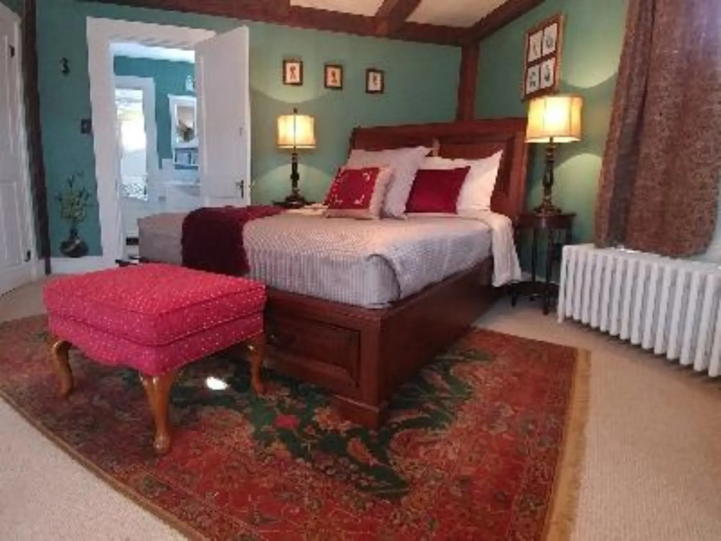 2 River Road Inn and Cottages