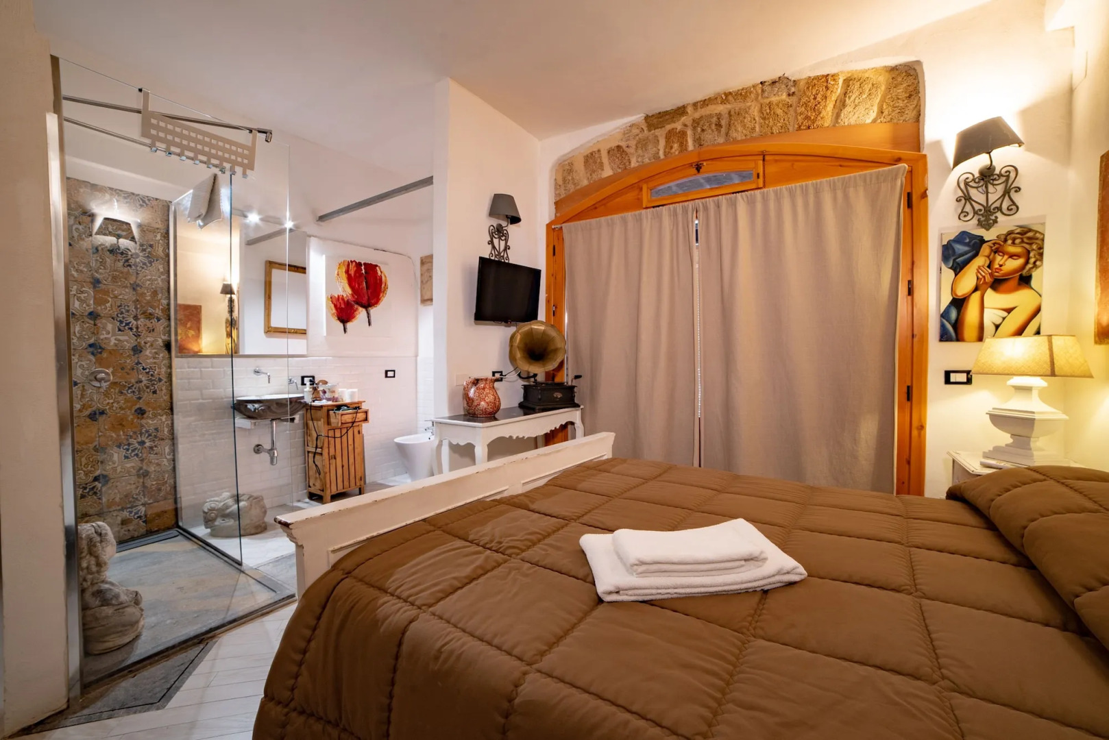 Porta di Castro Hotel & Pool