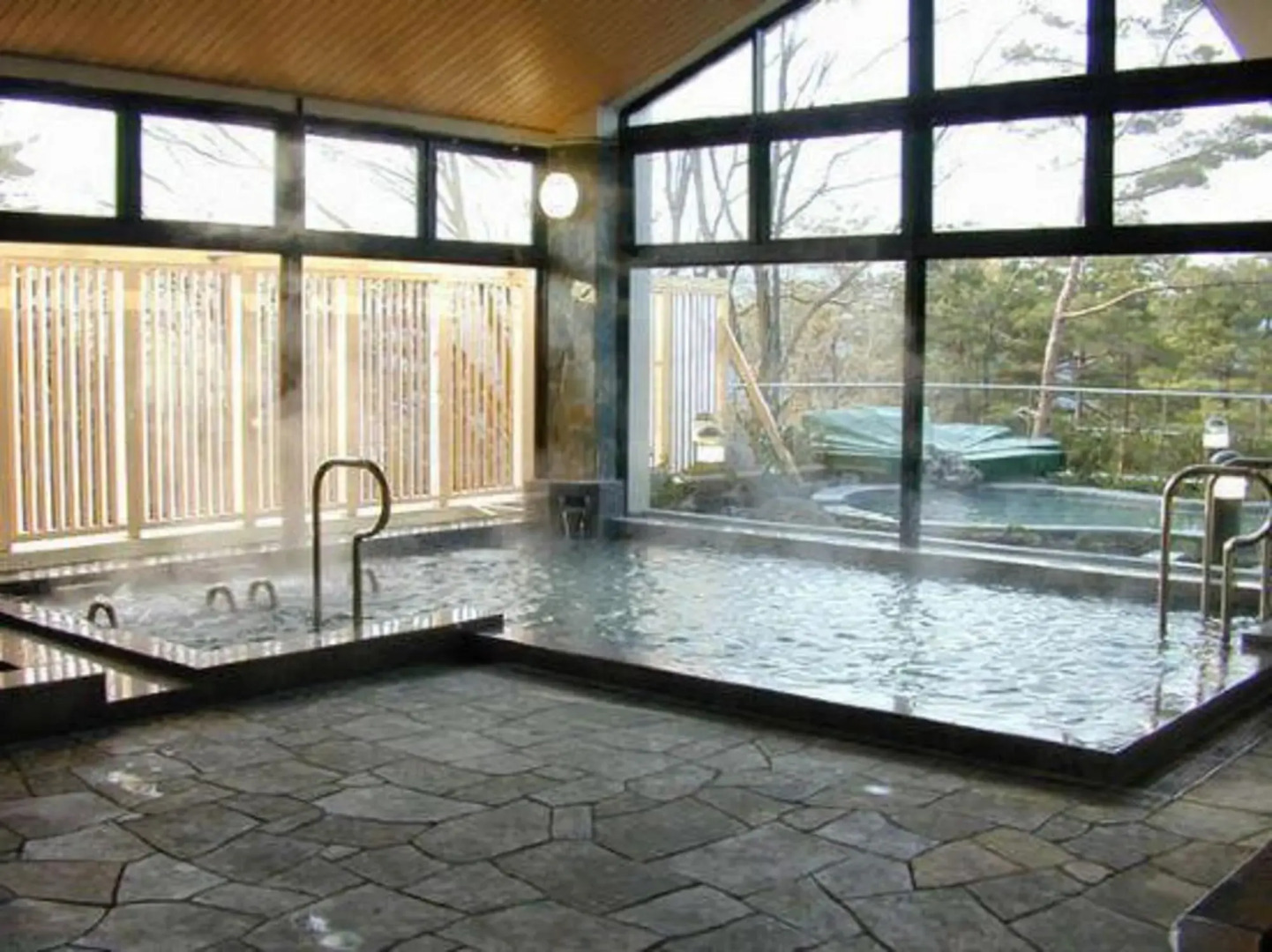 Green Park Omoidenomori Bungalow