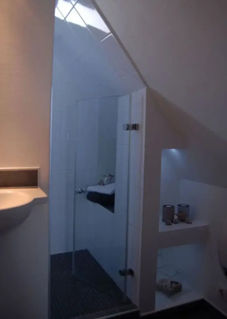 D Wilting in the House