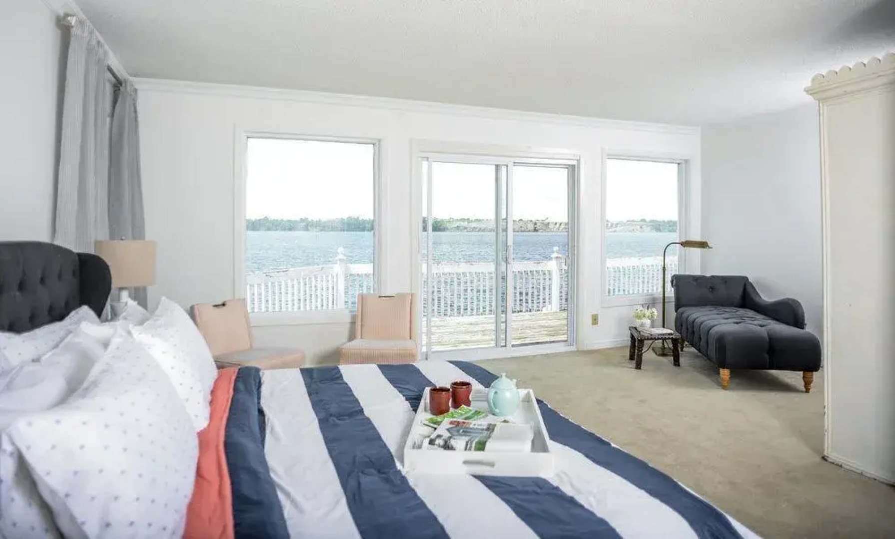 Shorehill Cottages on the Water