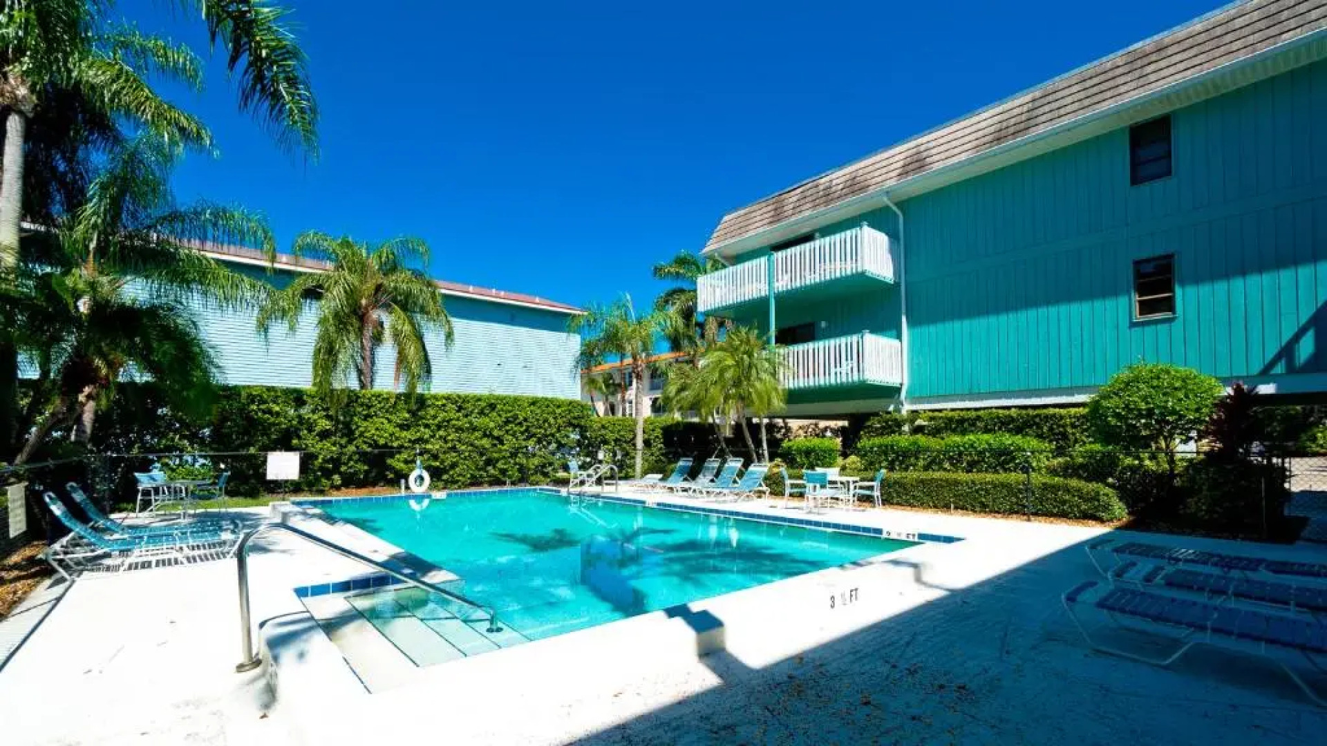 Anna Maria Island Beach Palms 8B