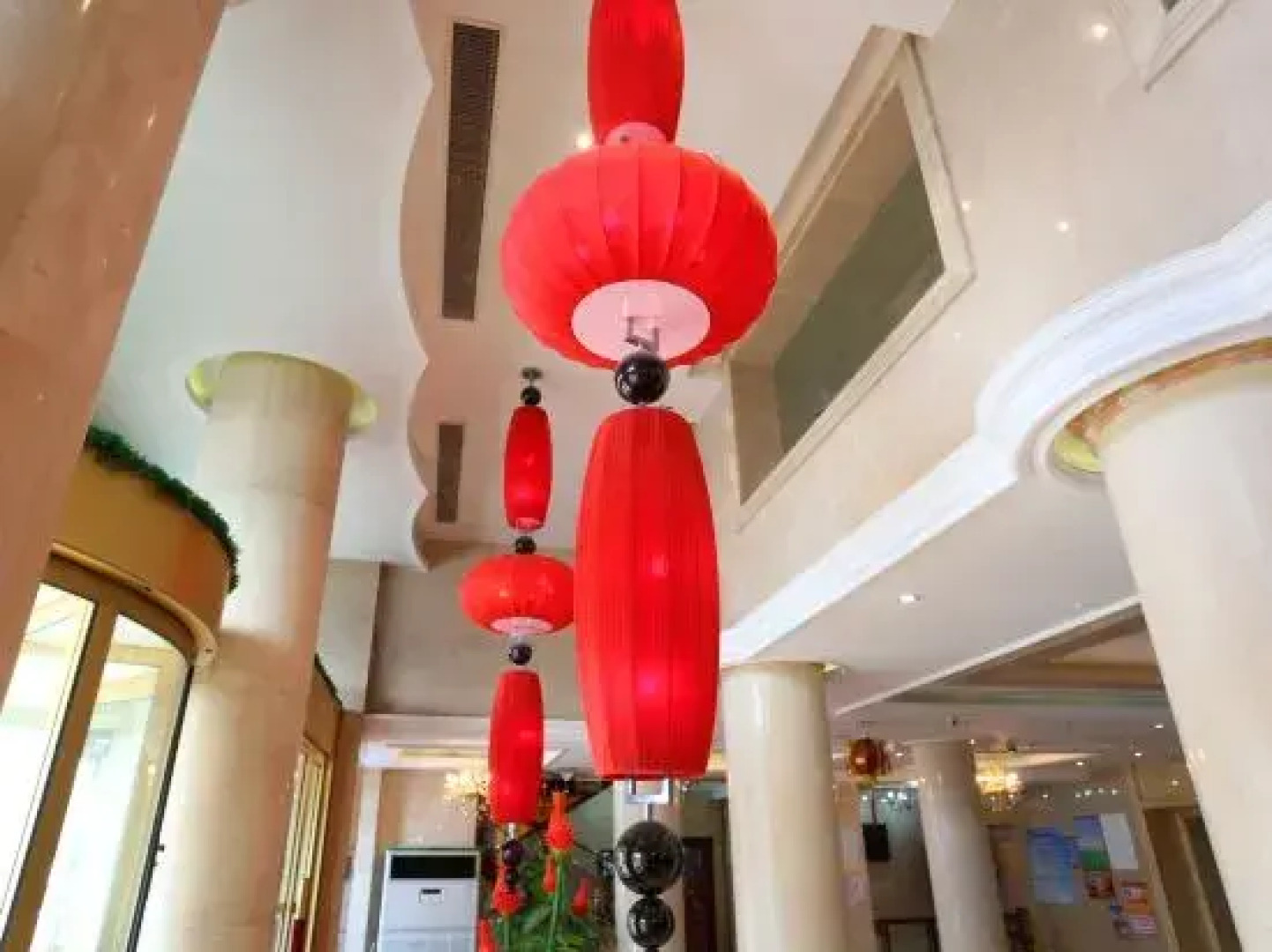Huifong International Hotel