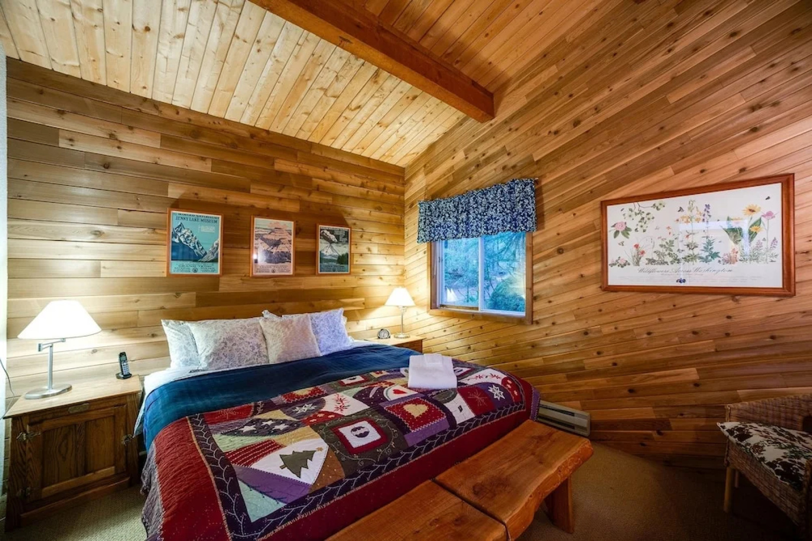 Mt. Baker Lodging Cabin 6 – Hot Tub, WiFi, Sleeps 8! by MBL