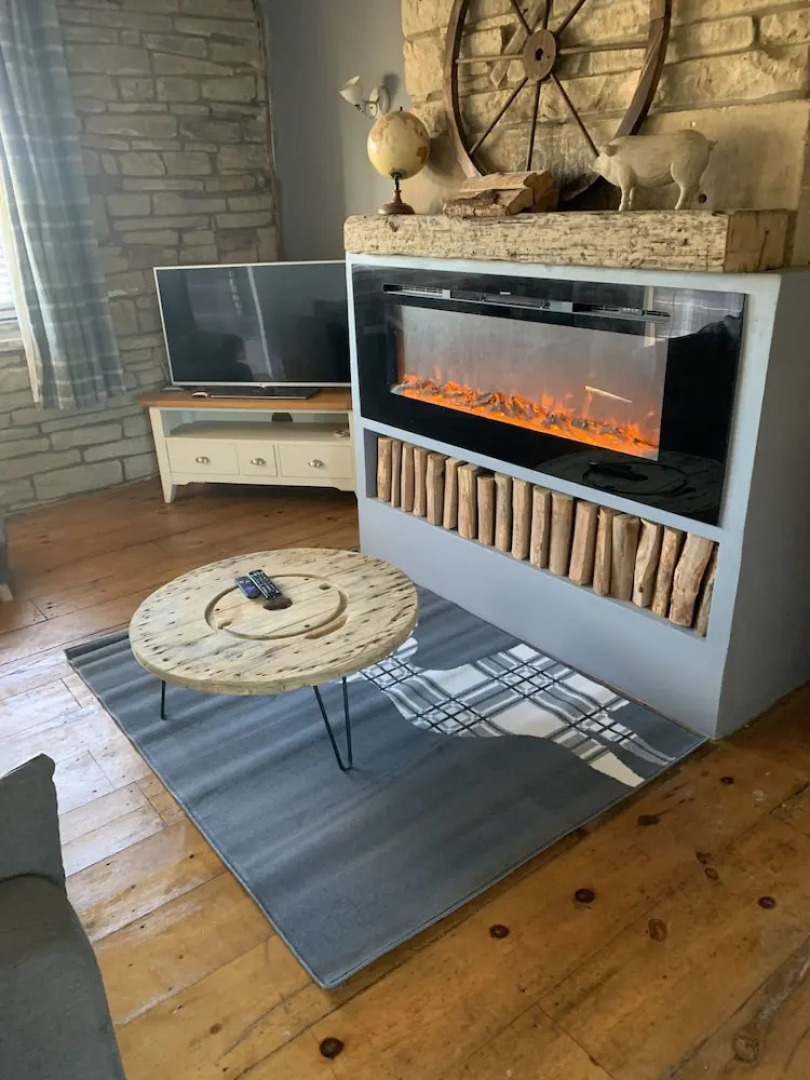 Captivating 1-bed Cottage in Halifax