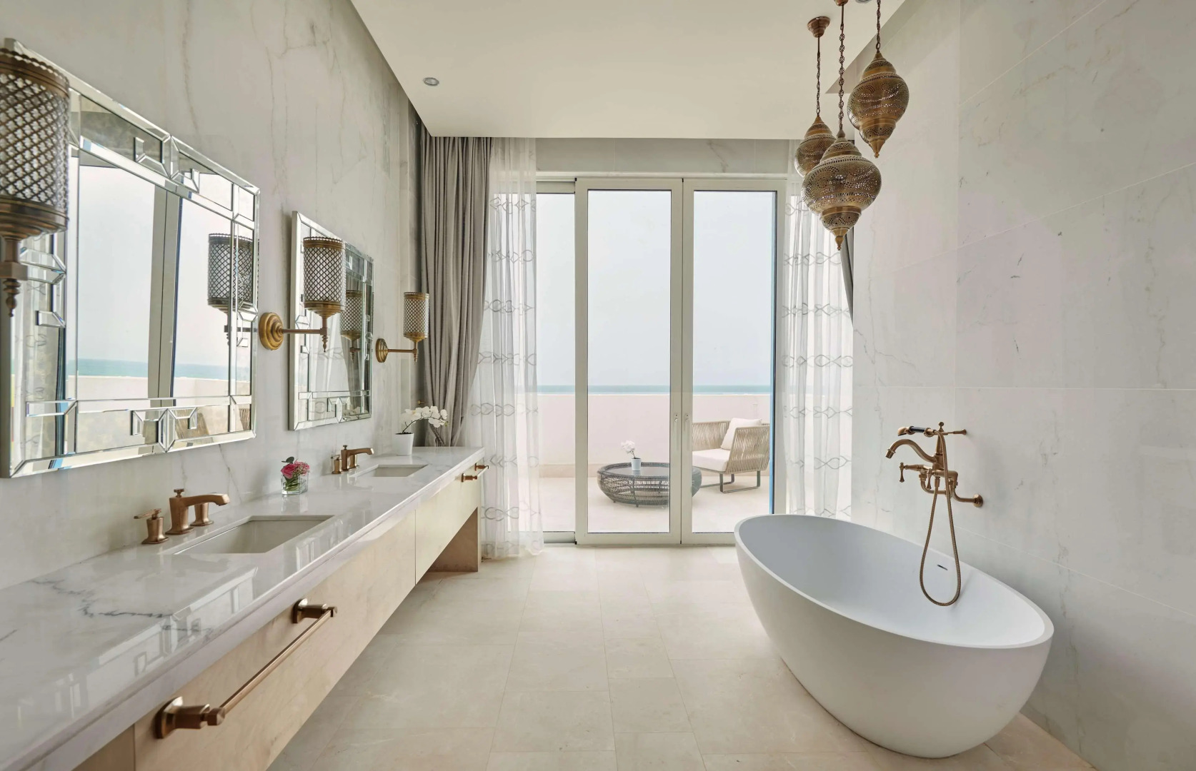 Hilton Salwa Beach Resort & Villas