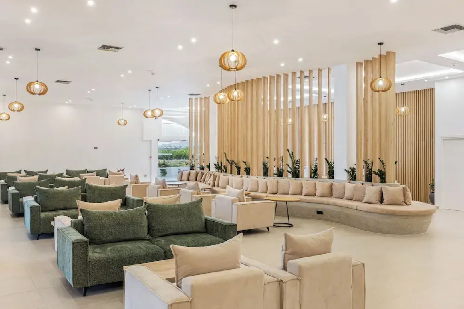 White Olive Marine Aquapark