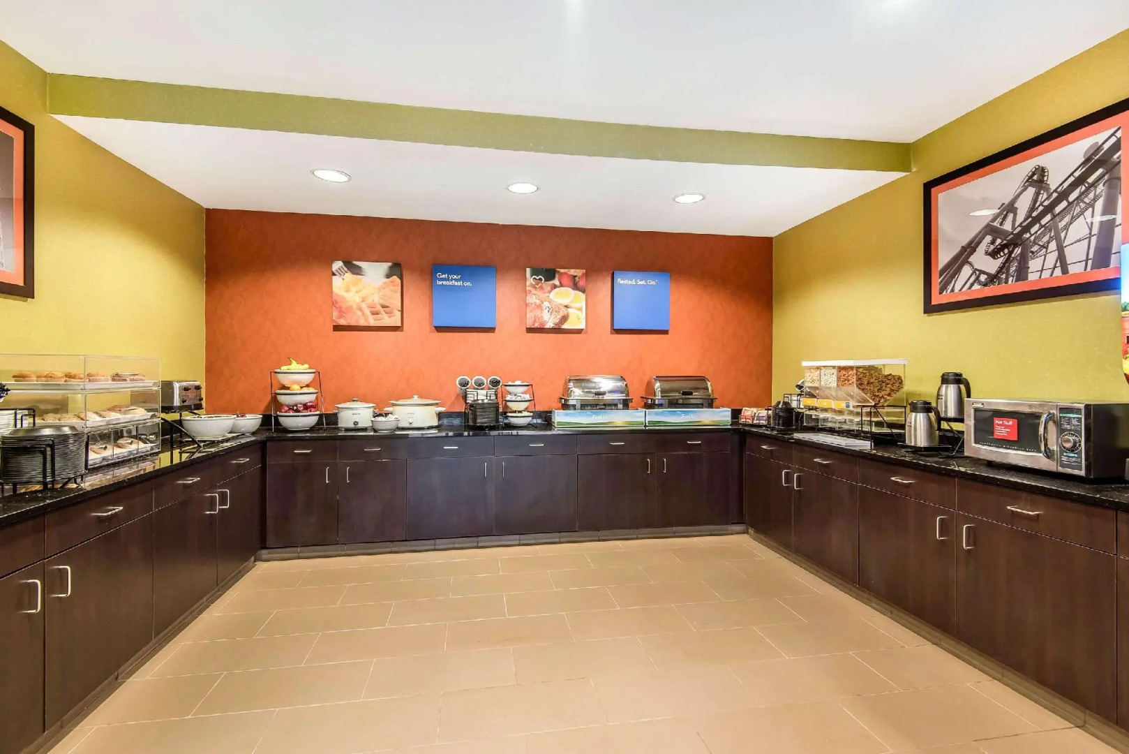 Comfort Inn & Suites Kansas City - Northeast