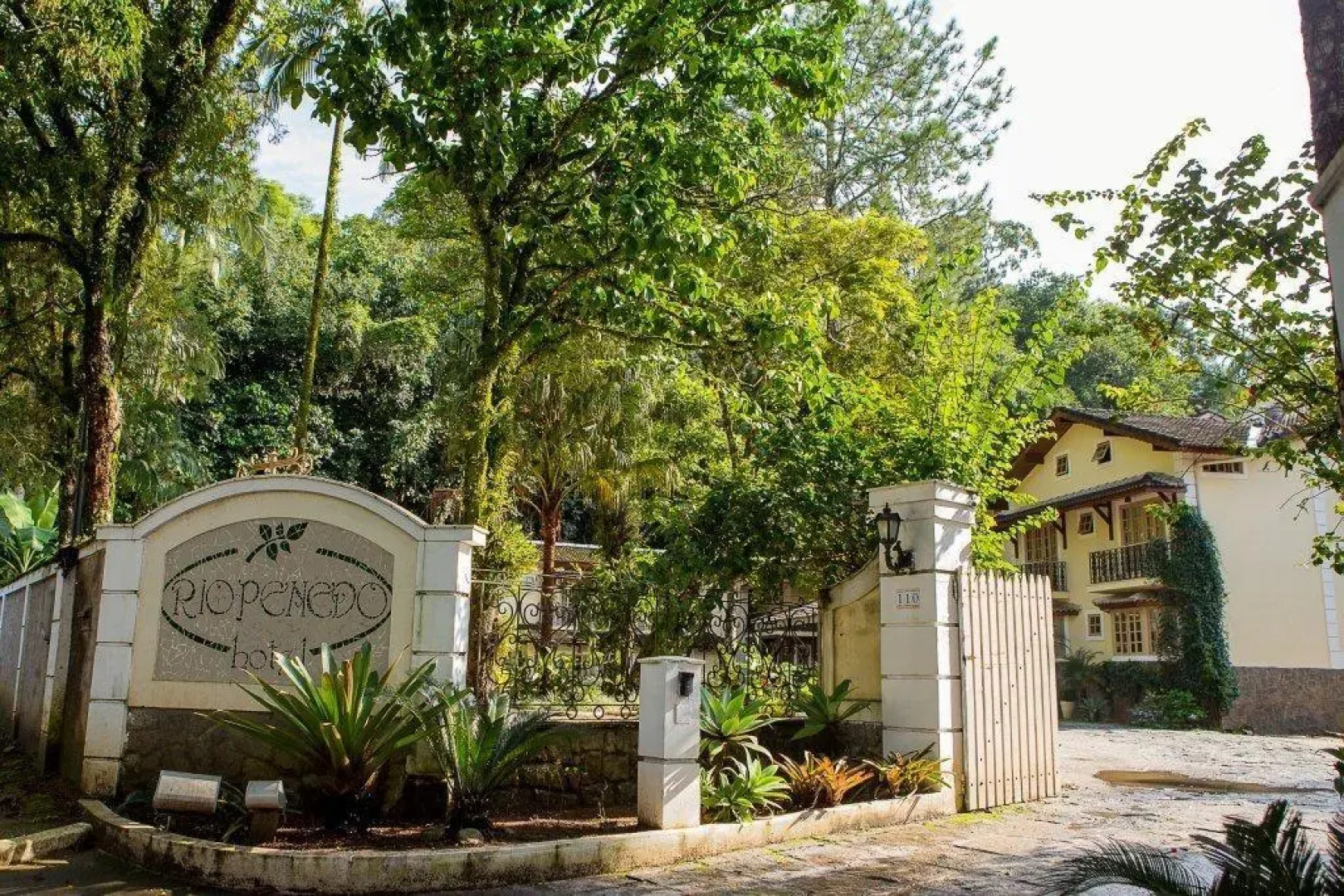 Hotel Rio Penedo