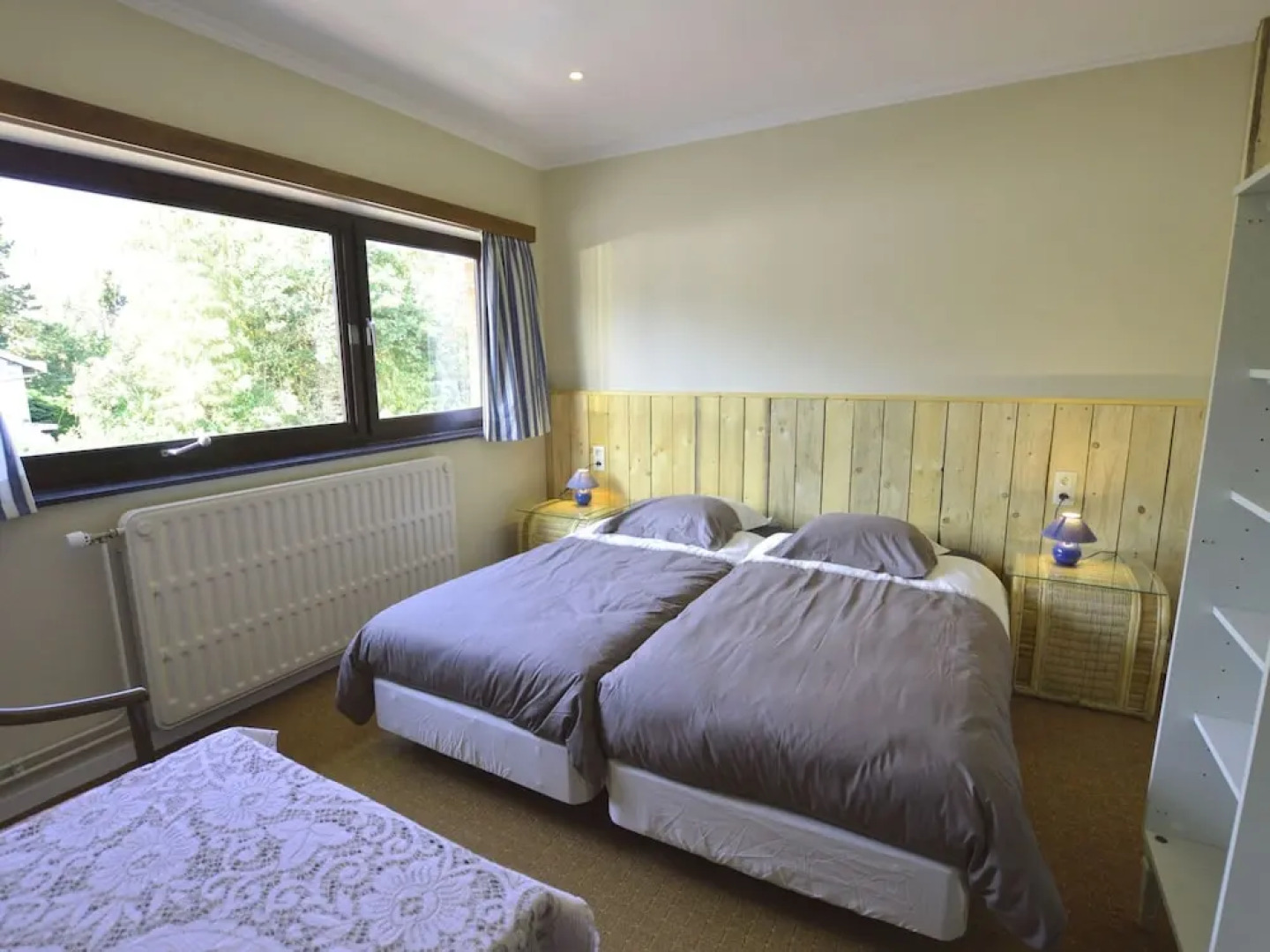 Superb House for Family Group with Swimming Pool, Sauna, Hot Tub, Billiards