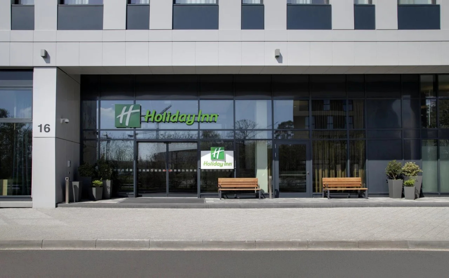 Holiday Inn Frankfurt Airport by IHG