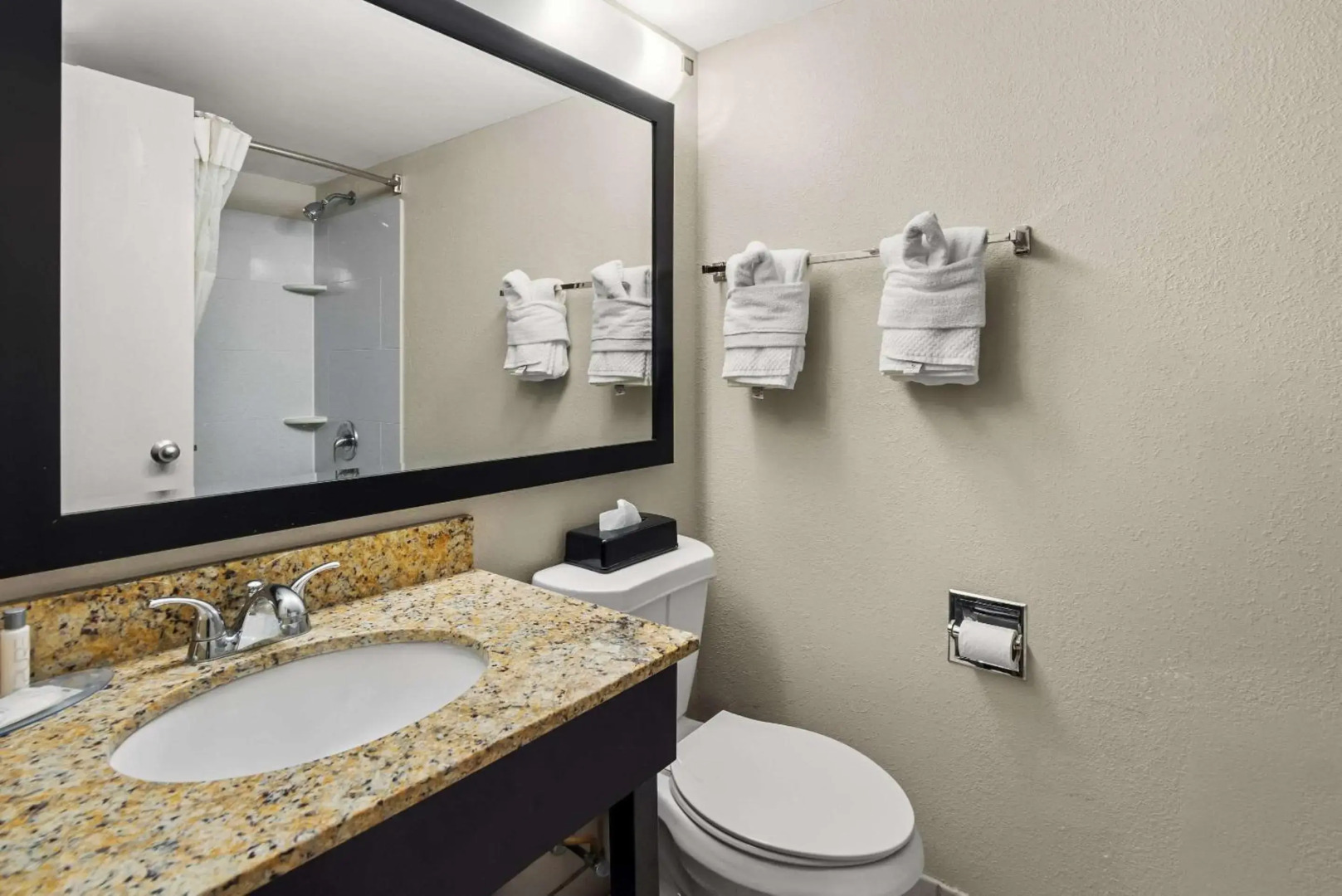 Quality Inn & Suites Columbia
