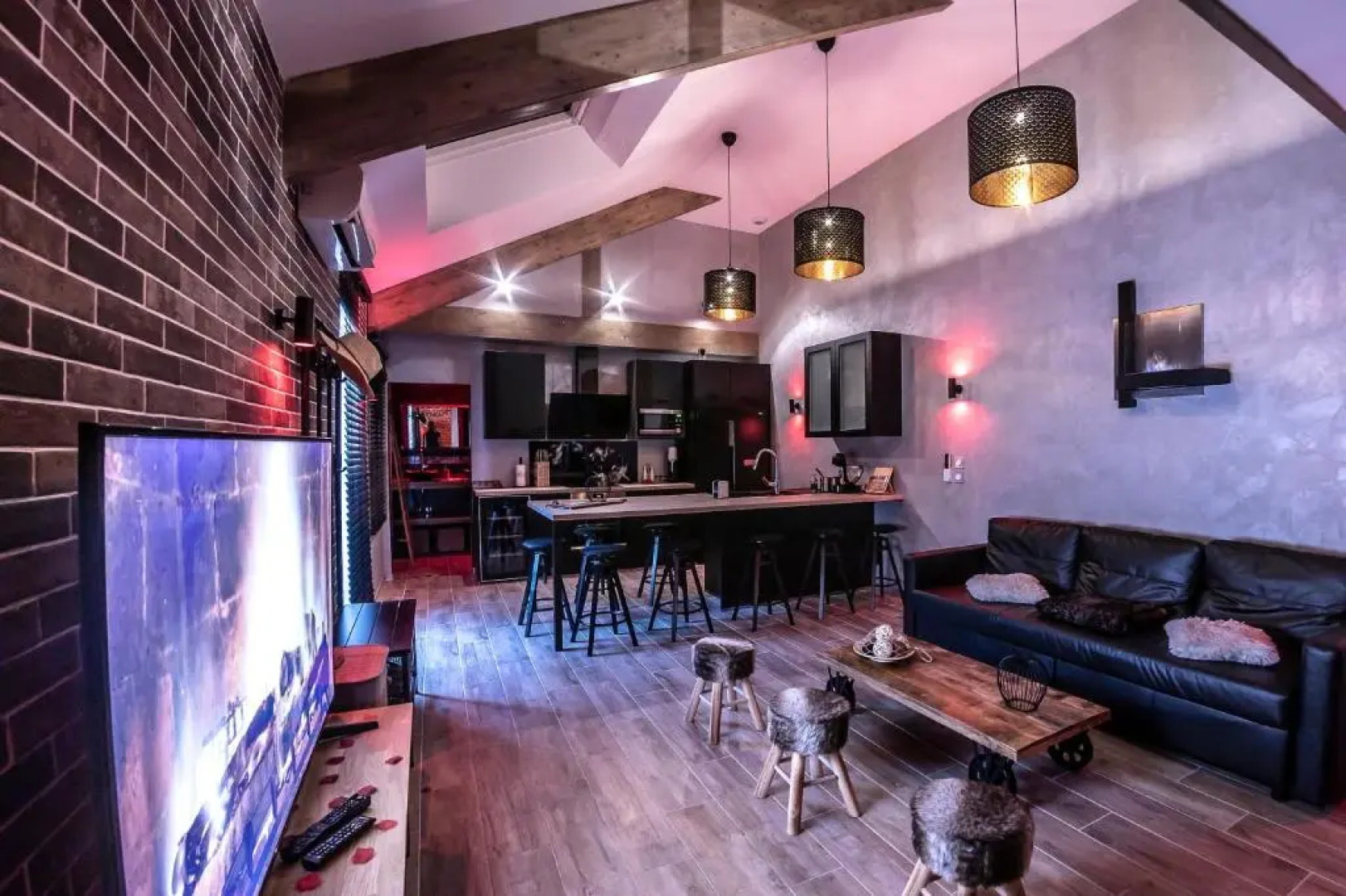 Appart Hotel GLAM88 Suites Avec SPA et Sauna Privatif