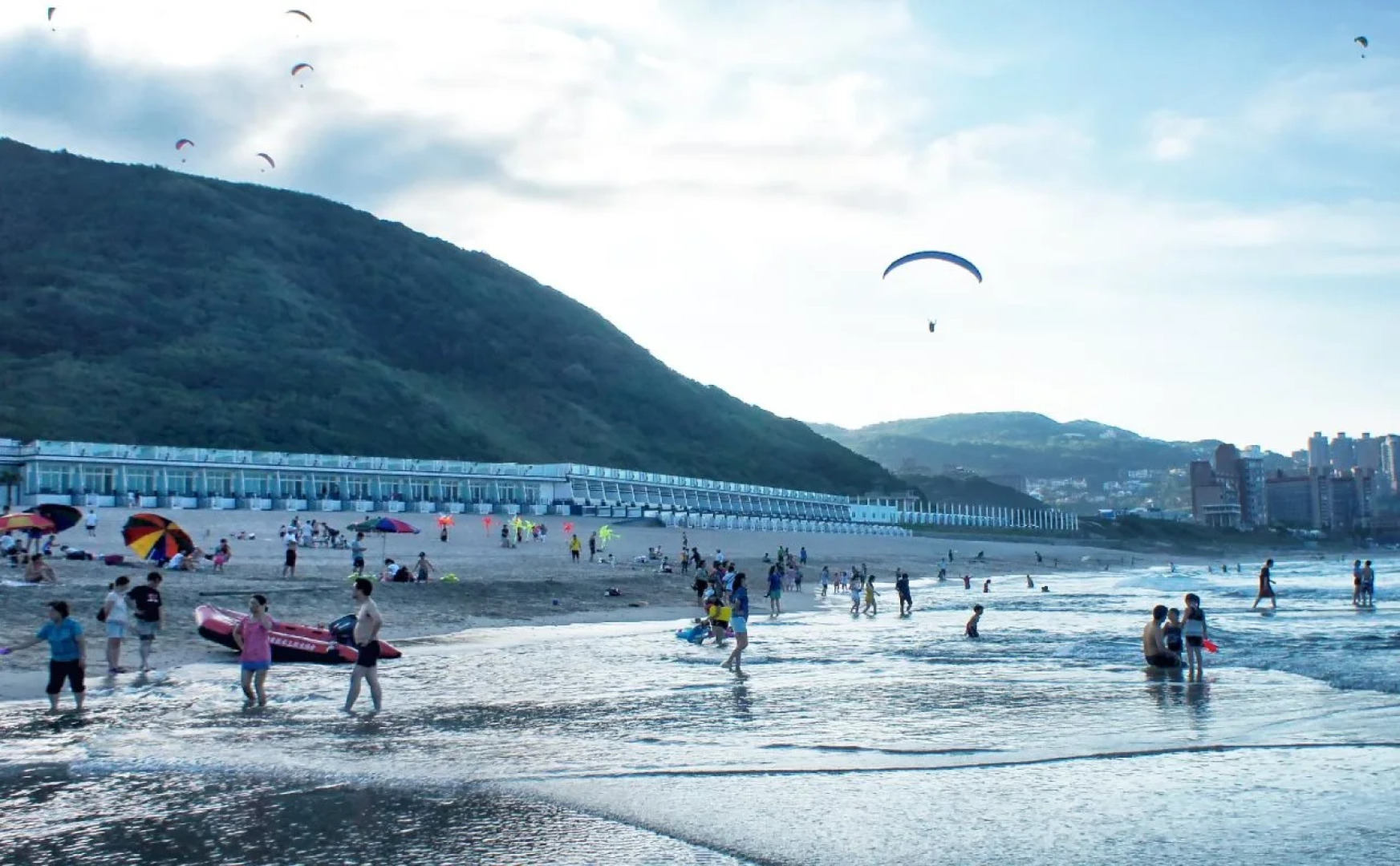 White House Beach Hotspring Resort